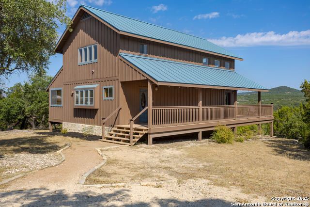 Listing photo id 48 for 597 Krause