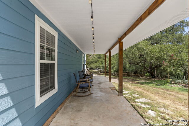 Image 21 of 38 For 1265 Comanche Path
