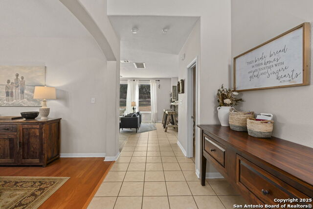 Listing photo id 3 for 23110 Fairway Bridge