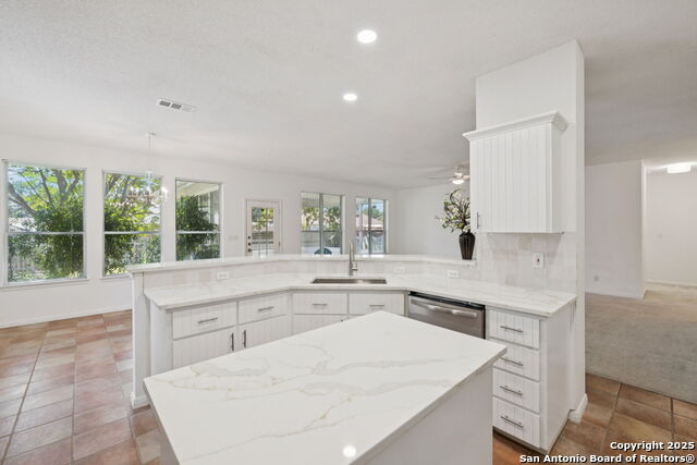 Image 31 of 50 For 1412 Denise Dr