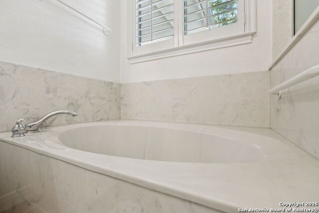 Image 34 of 50 For 1412 Denise Dr