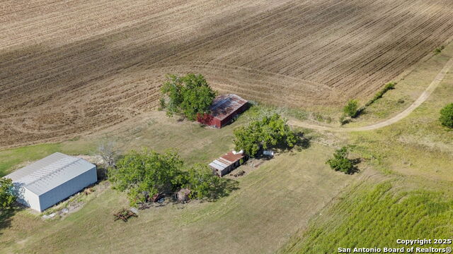 Listing photo id 16 for 4410 Ploetz  