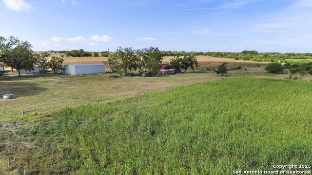 Listing photo id 17 for 4410 Ploetz  