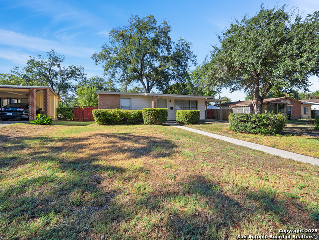 Details for 250 Birchwood Dr, San Antonio, TX 78213