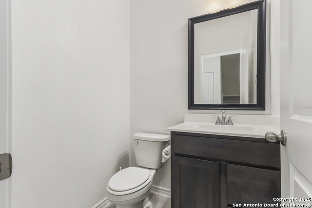 Listing photo id 24 for 10643 Military Dr Unit 70 W