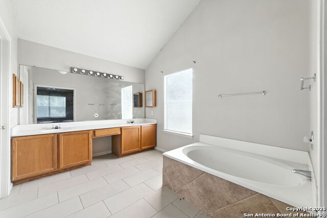 Image 18 of 22 For 10315 Mustang Ridge Rd