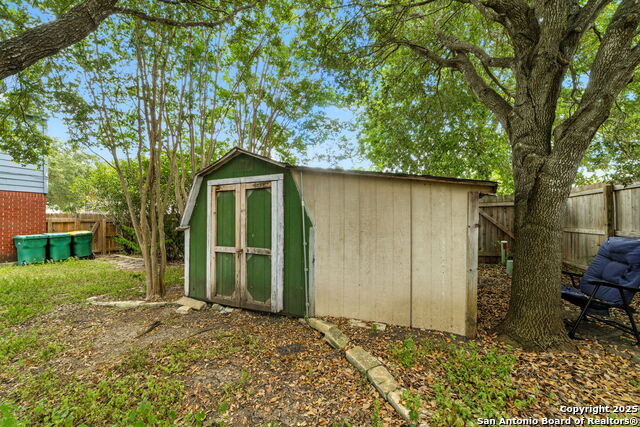 Image 21 of 22 For 10315 Mustang Ridge Rd