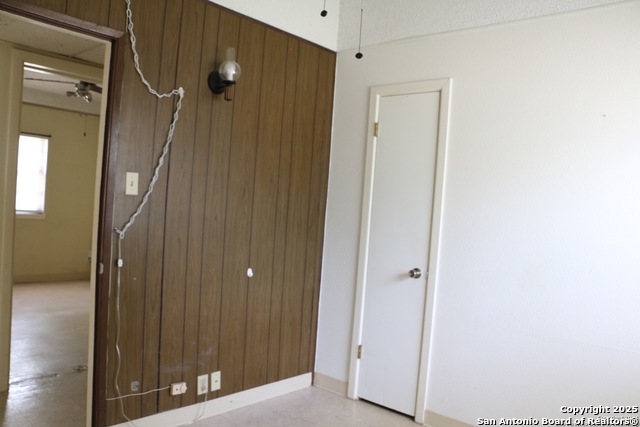 Image 15 of 21 For 2911 Cumbre