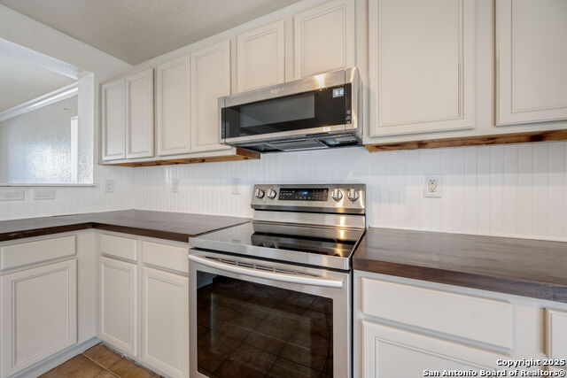 Image 10 of 20 For 915 Marble  