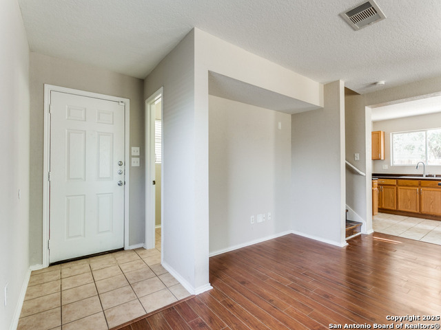 Listing photo id 0 for 3106 Carswell Bend