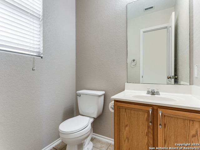 Listing photo id 19 for 3106 Carswell Bend