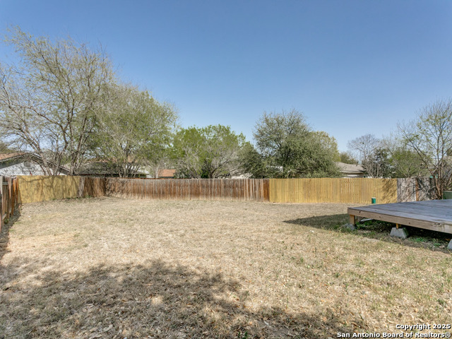 Listing photo id 21 for 3106 Carswell Bend