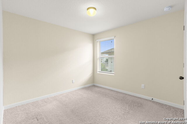 Image 28 of 42 For 25151 Buttermilk Ln