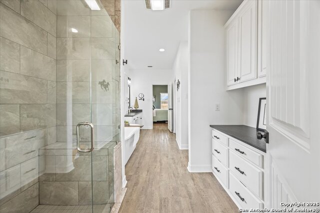 Listing photo id 17 for 475 County Road 240