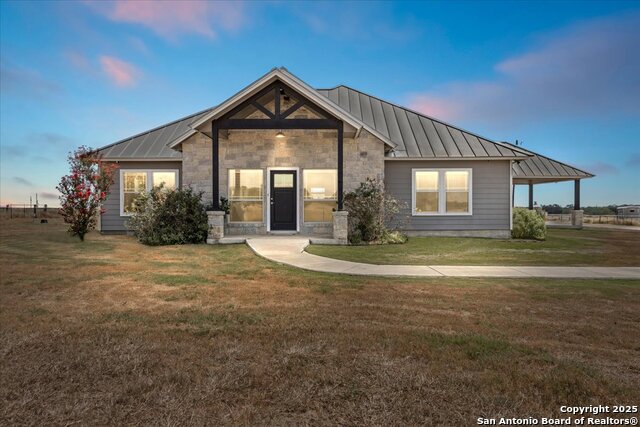 Listing photo id 0 for 475 County Road 240