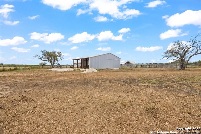 Listing photo id 36 for 475 County Road 240