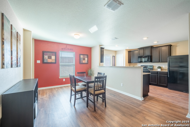 Image 6 of 17 For 6139 Lakefront