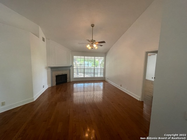 Image 5 of 16 For 822 Amberstone