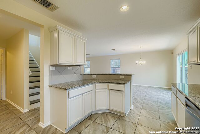 Image 10 of 30 For 231 Pleasanton Cir