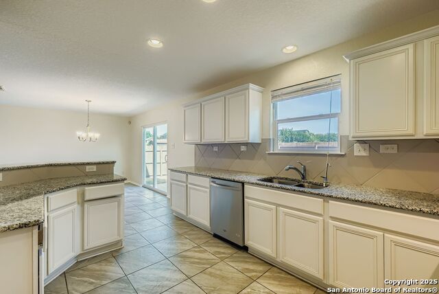 Image 11 of 30 For 231 Pleasanton Cir