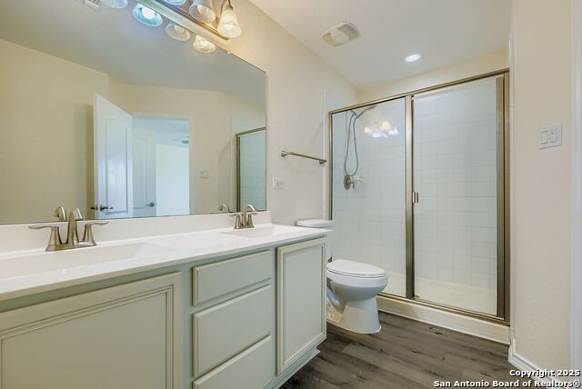 Image 17 of 30 For 231 Pleasanton Cir