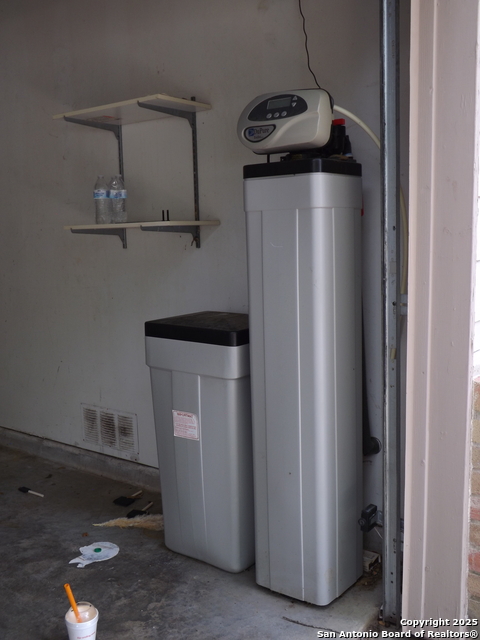 Image 11 of 17 For 1208 Creek Knoll