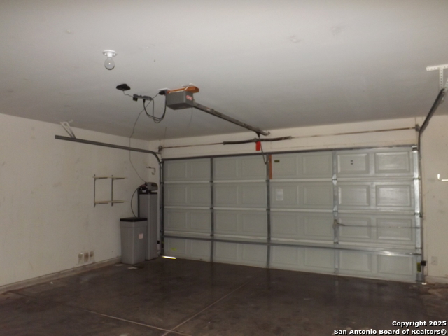 Image 14 of 17 For 1208 Creek Knoll