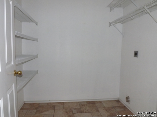 Image 9 of 17 For 1208 Creek Knoll