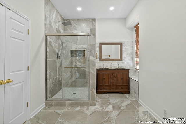 Image 15 of 28 For 18743 Danforth