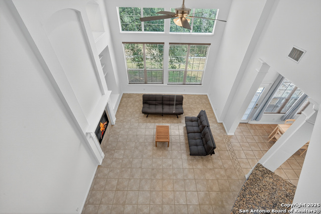 Image 17 of 28 For 18743 Danforth