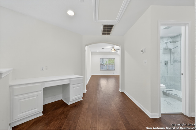 Image 18 of 28 For 18743 Danforth