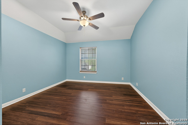 Image 19 of 28 For 18743 Danforth