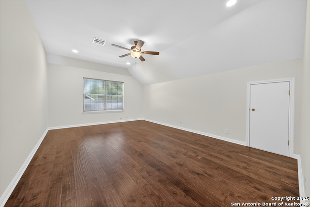 Image 25 of 28 For 18743 Danforth