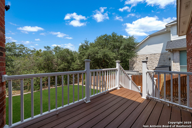 Image 26 of 28 For 18743 Danforth