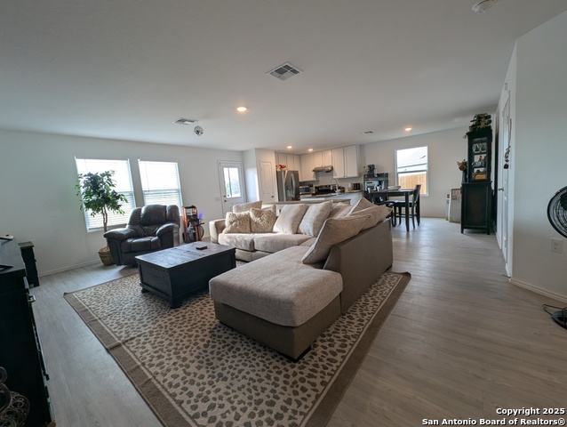 Image 4 of 17 For 8703 Macdona Place