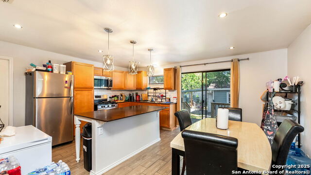 Image 10 of 18 For 1722 Alametos