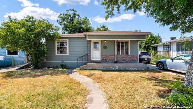 Image 3 of 18 For 1722 Alametos