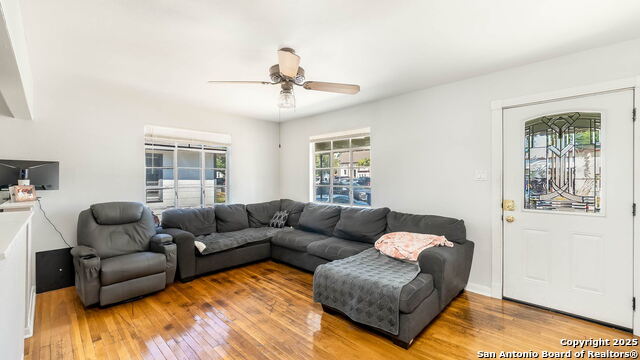 Image 6 of 18 For 1722 Alametos