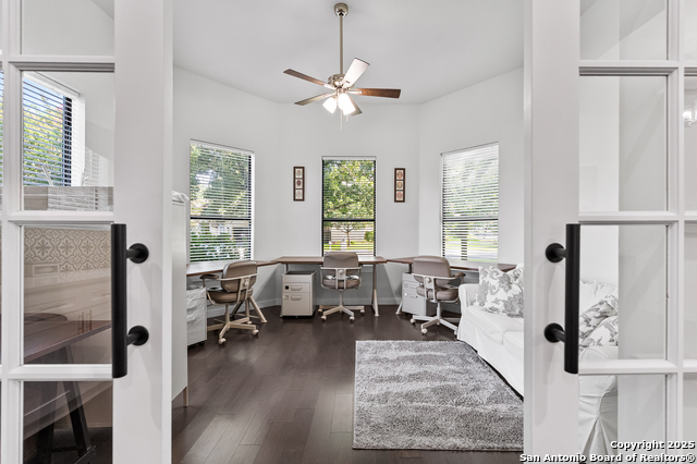 Listing photo id 19 for 136 Evergreen W