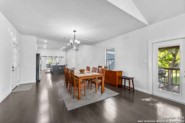 Listing photo id 26 for 136 Evergreen W