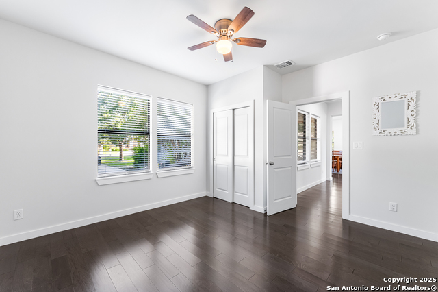 Listing photo id 36 for 136 Evergreen W