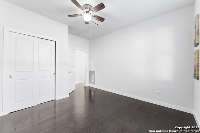 Listing photo id 41 for 136 Evergreen W