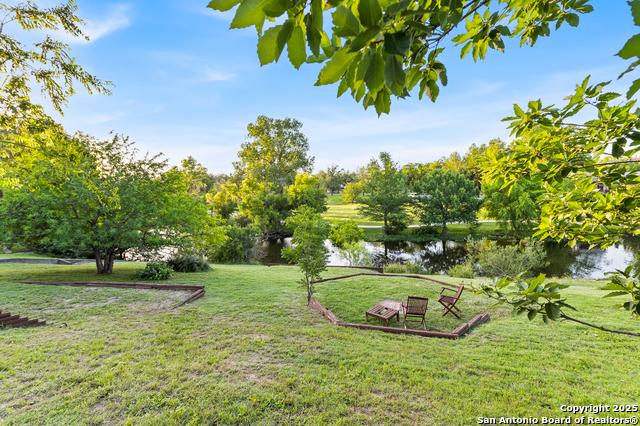 Listing photo id 70 for 136 Evergreen W