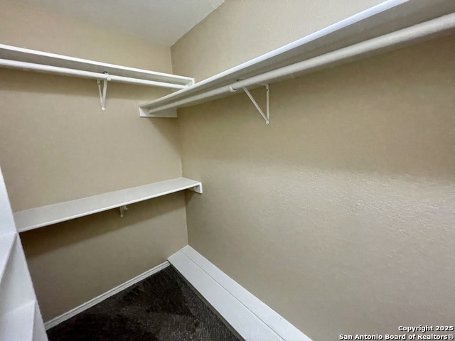 Image 19 of 31 For 1109 Shadwell Dr.