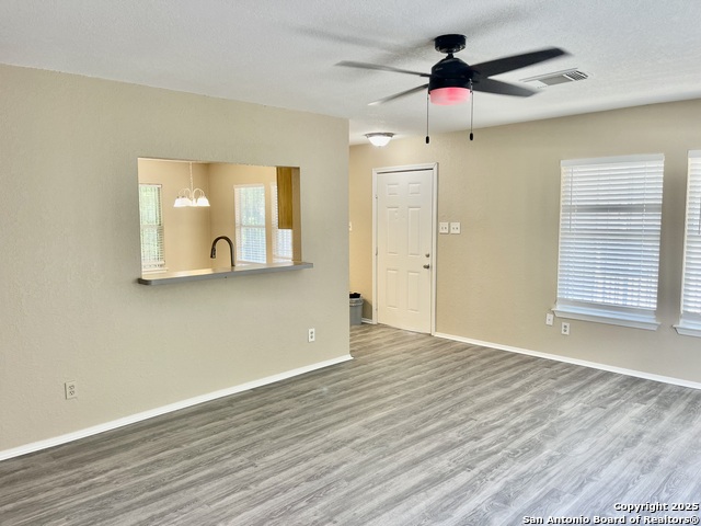 Image 3 of 31 For 1109 Shadwell Dr.