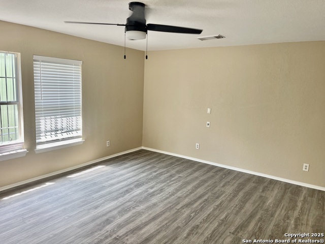 Image 4 of 31 For 1109 Shadwell Dr.