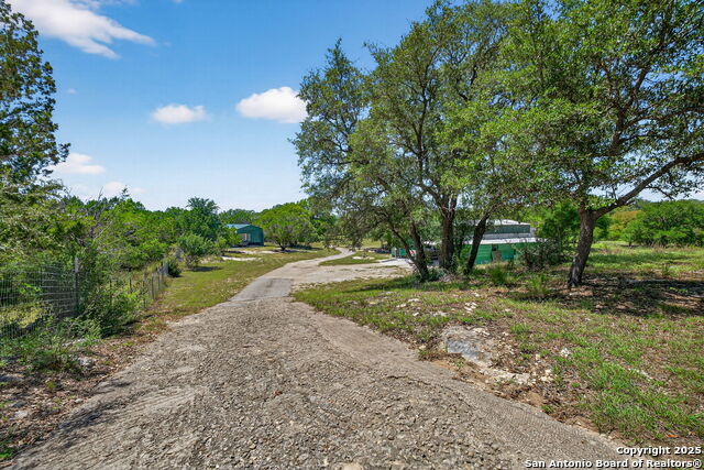 Image 2 of 34 For 924 Wagon Creek