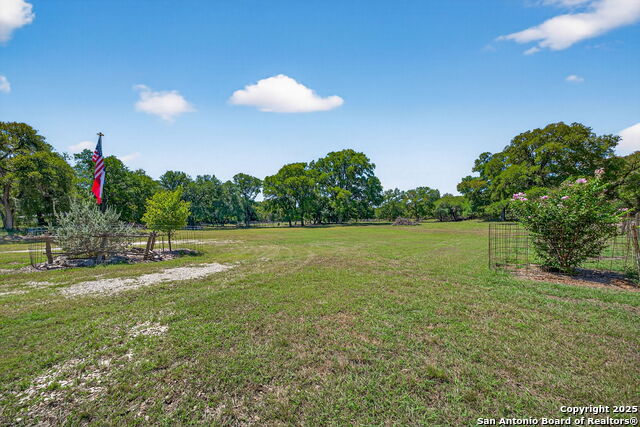 Image 20 of 34 For 924 Wagon Creek