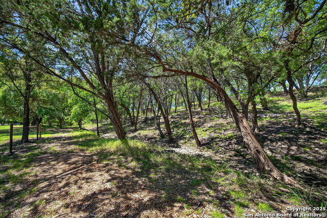 Image 32 of 34 For 924 Wagon Creek
