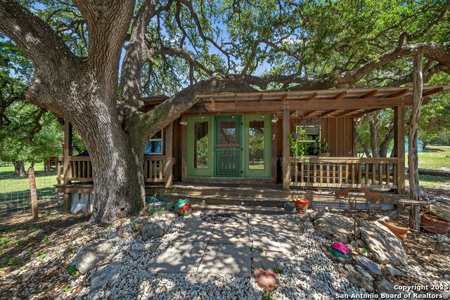 Image 4 of 34 For 924 Wagon Creek